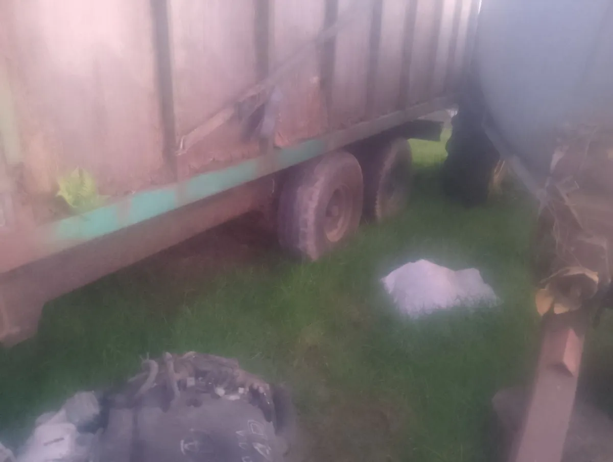 Tractor trailer - Image 4