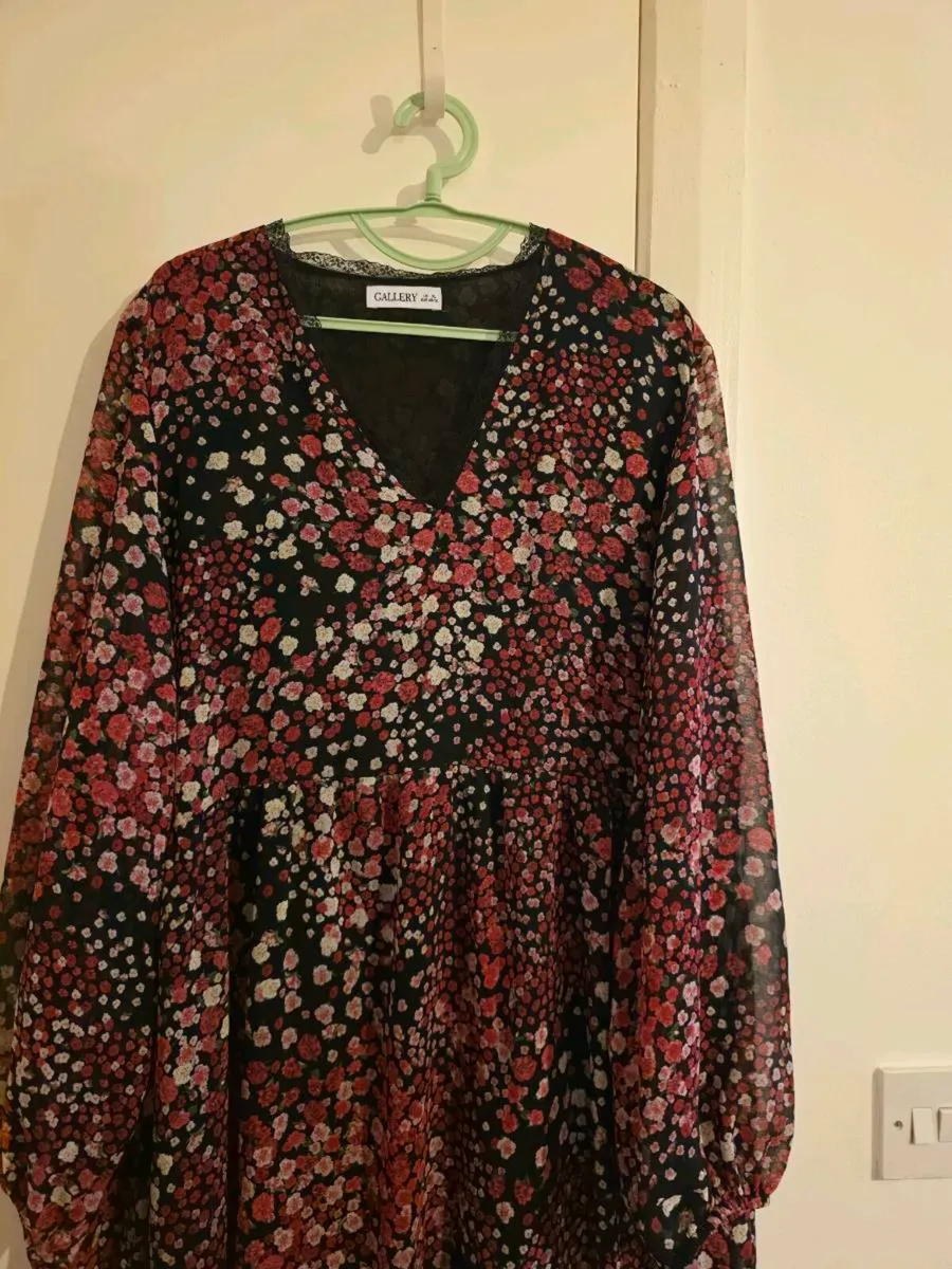 Lace floral dress - Image 3