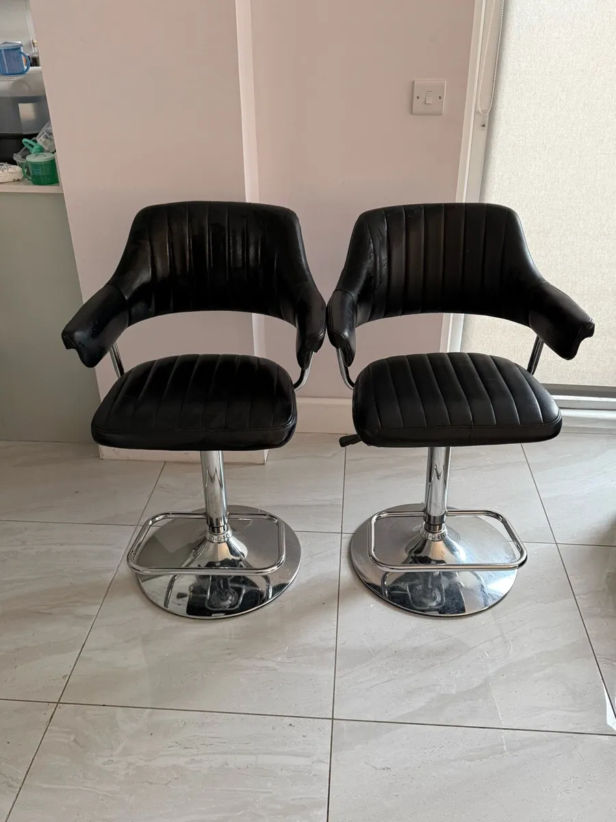 2x Belmont Stools - Image 1
