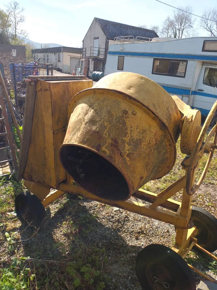 Cement Mixer - Image 3