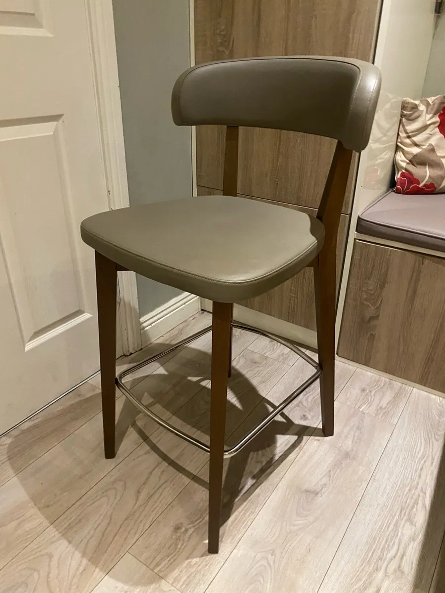 Bar stool - Image 2