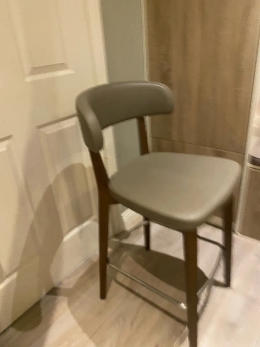 Bar stool - Image 3