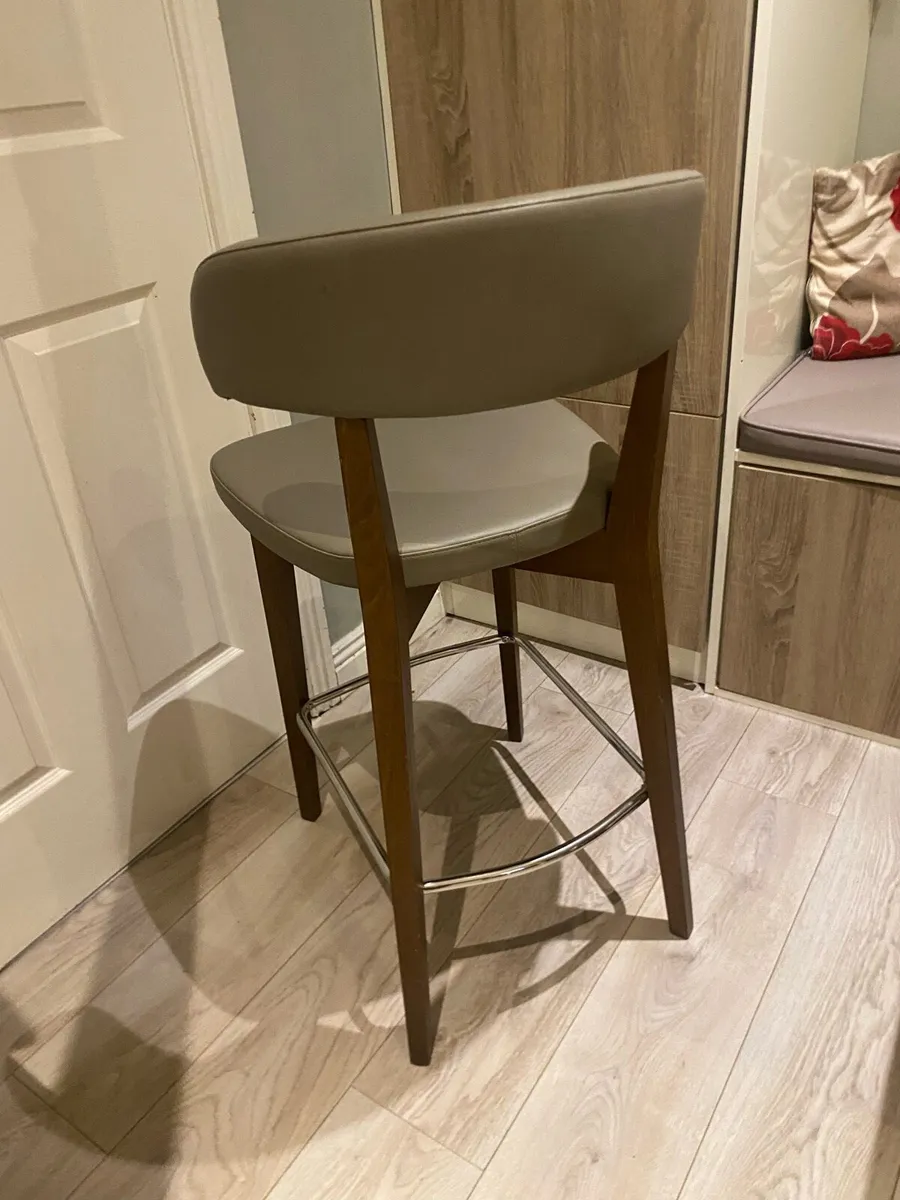 Bar stool - Image 4