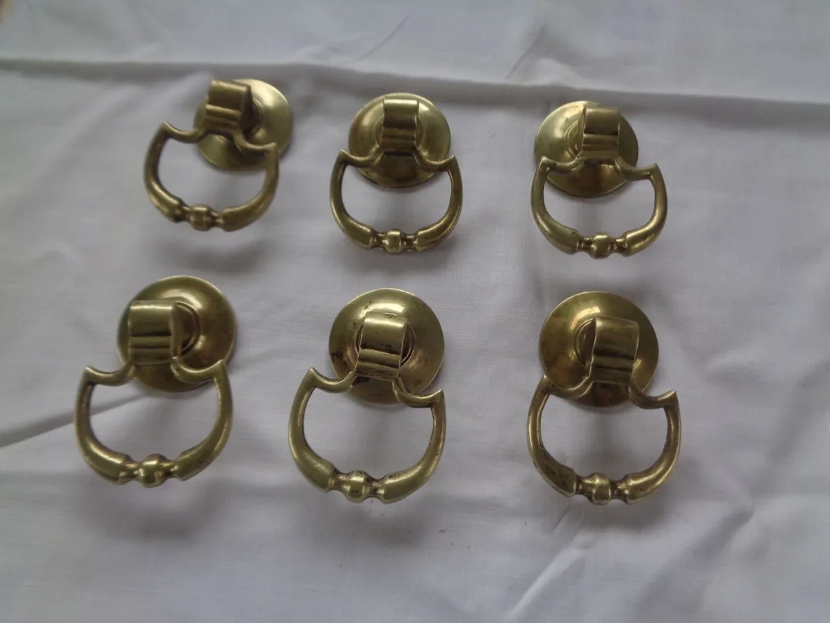 Vintage Brass Handles x 6 for Sale - Image 1