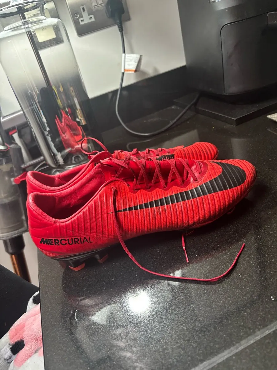 NIKE MERCURIAL VAPOR XI FIRE PACK - Image 1