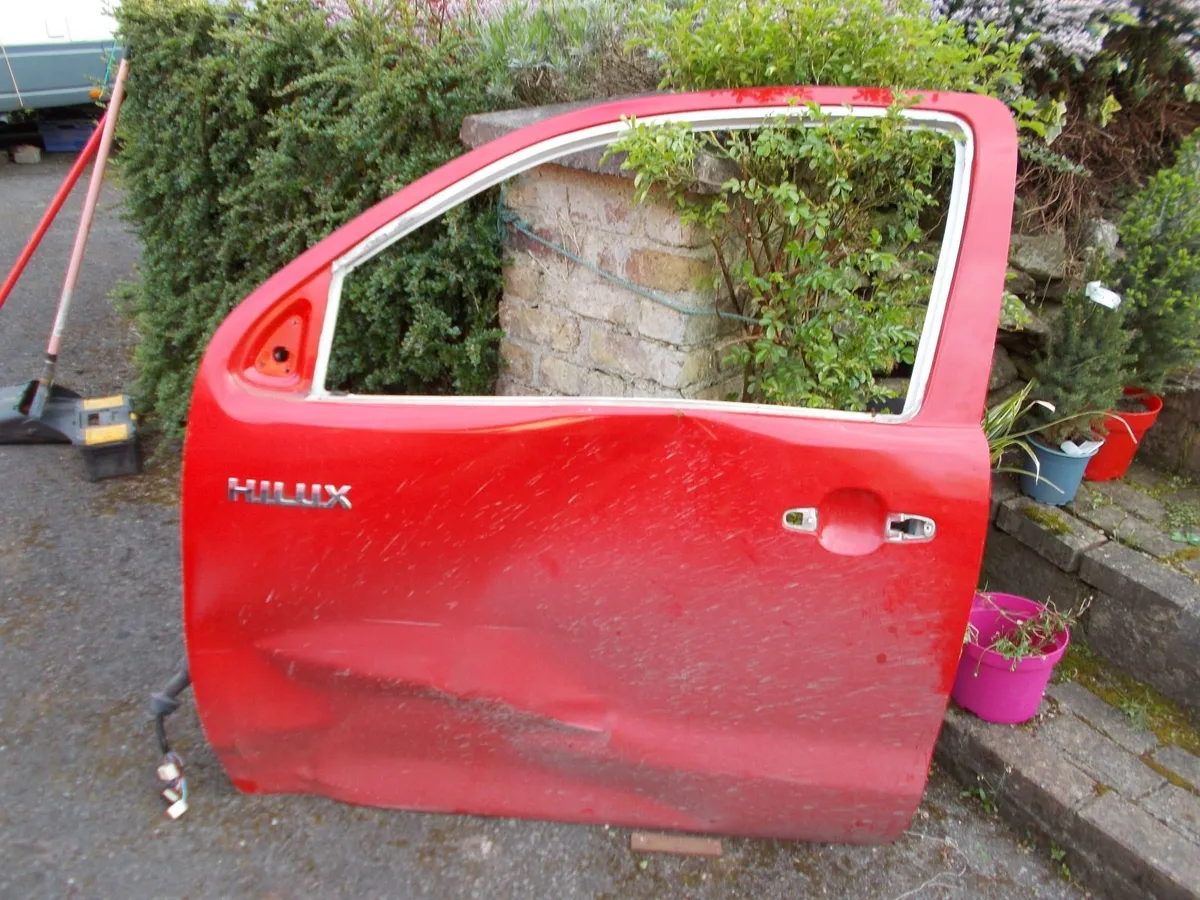 Toyota Hilux 2013 - Image 3