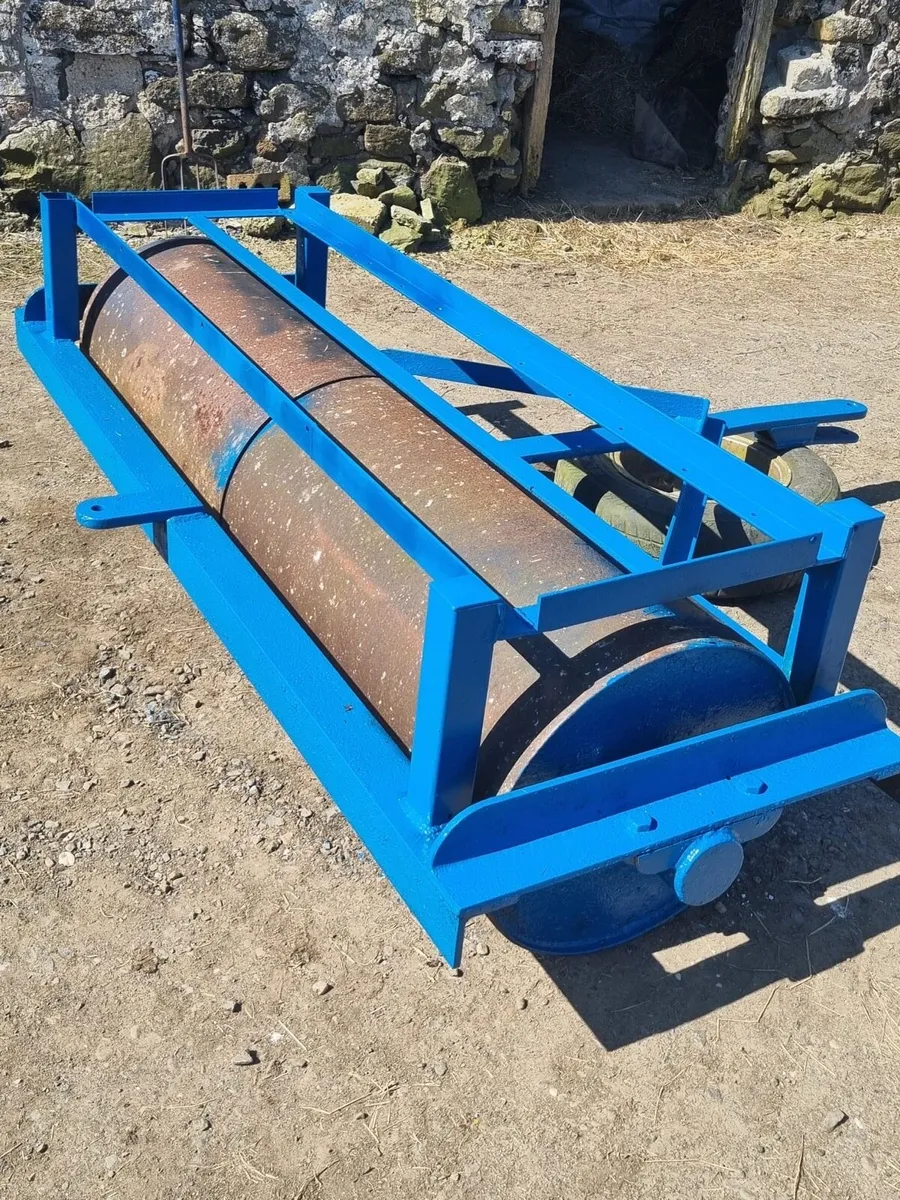 Land roller and bale lifter - Image 3