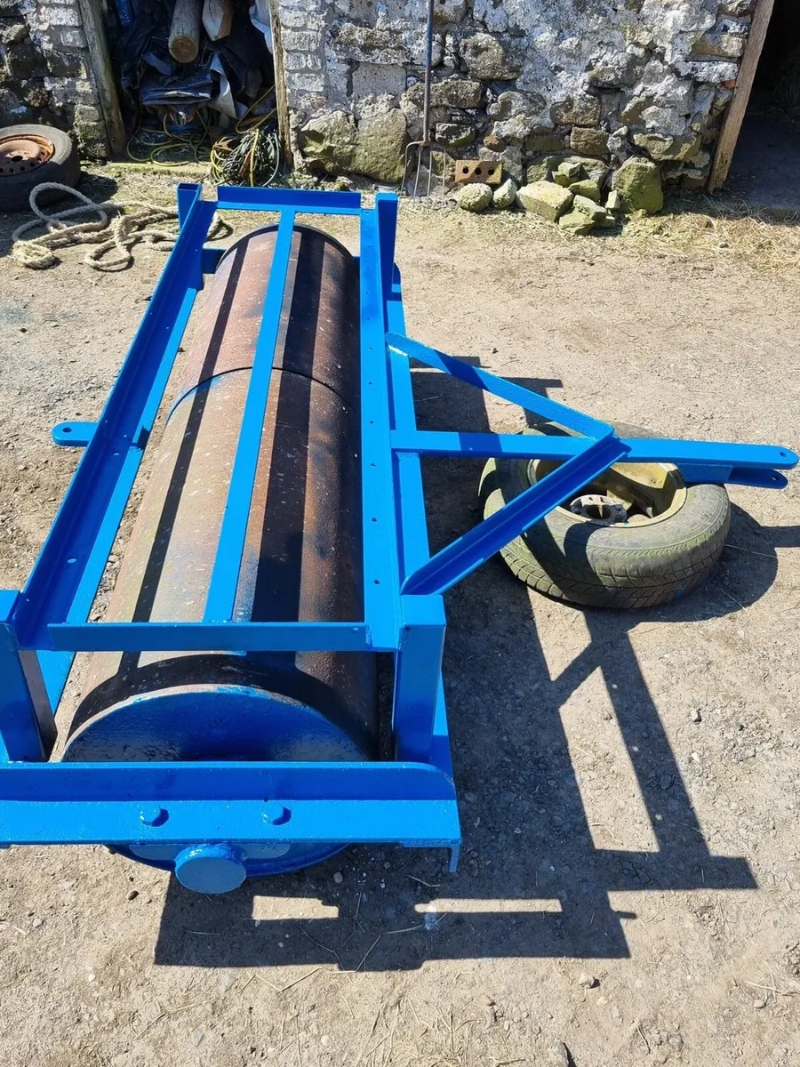 Land roller and bale lifter - Image 4