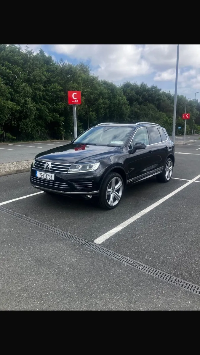Volkswagen Touareg - Image 1