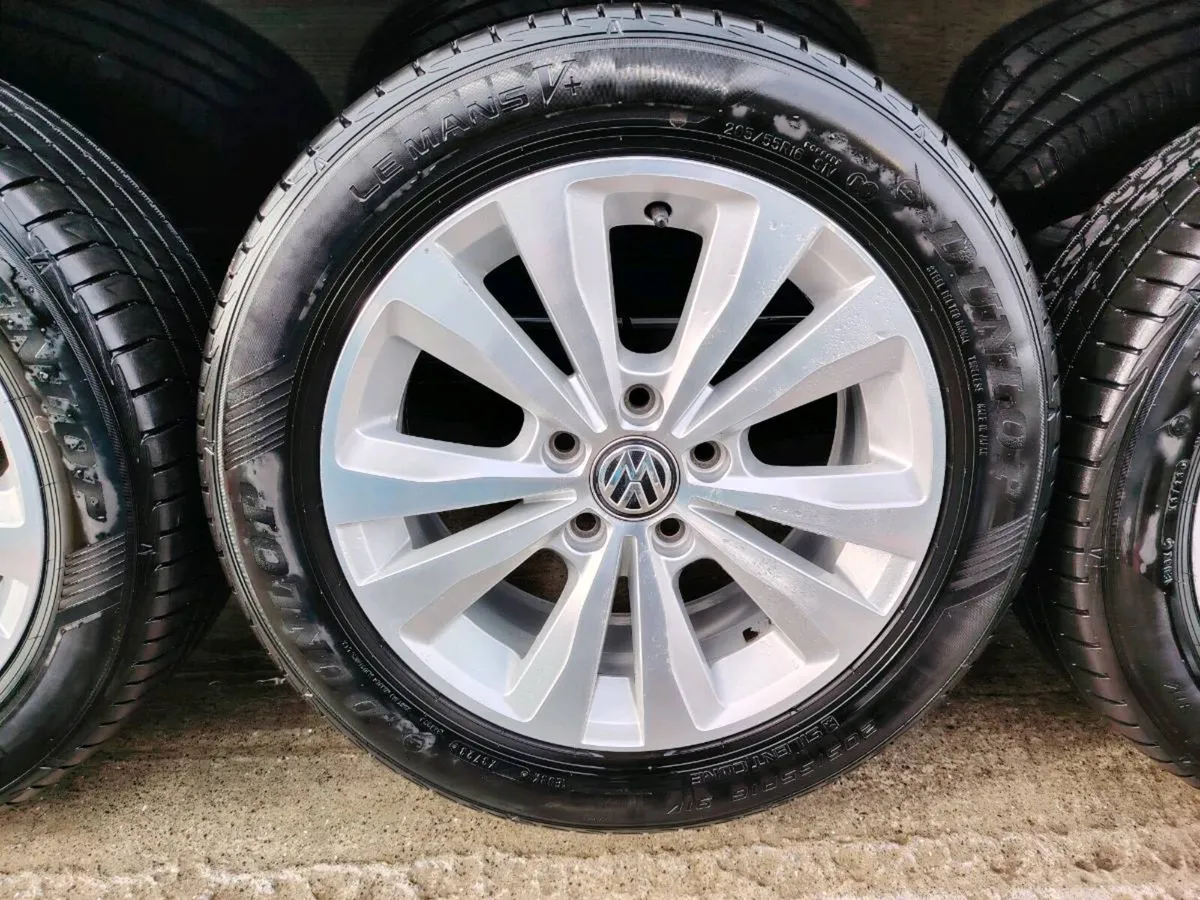 VW alloy wheels with Dunlop Le Mans tyres - Image 3