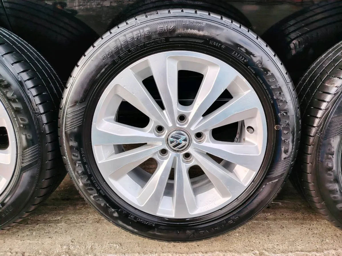 VW alloy wheels with Dunlop Le Mans tyres - Image 4