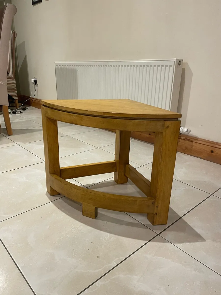 2 Oak Corner tables - Image 2