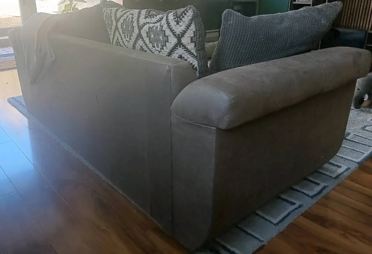 FREE - 3 seater sofa - Image 3