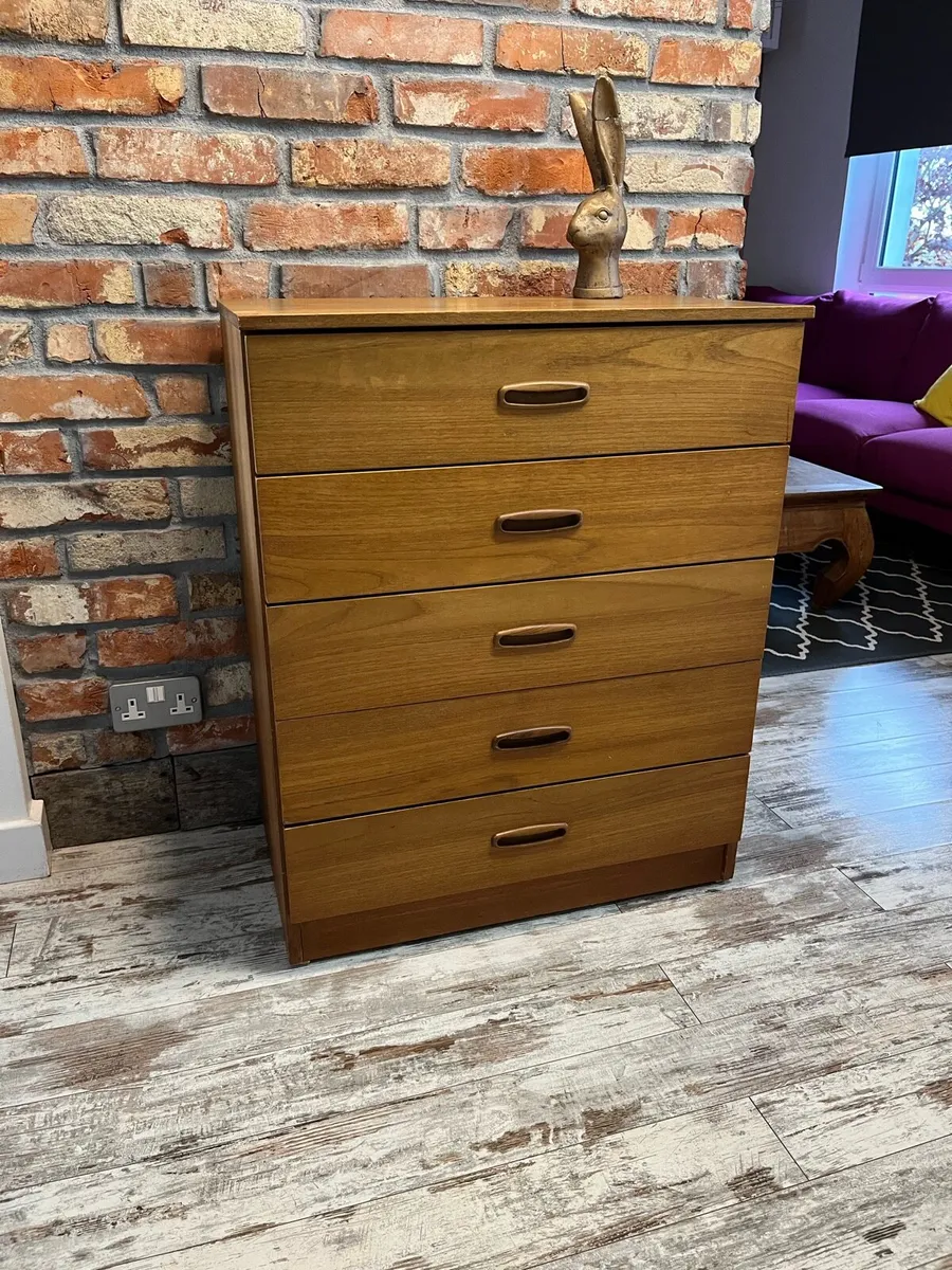 Mid century Chest of drawers - Image 2