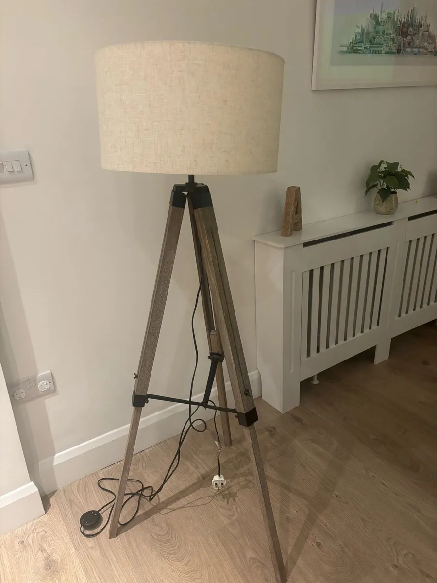 Standard lamp - Image 1