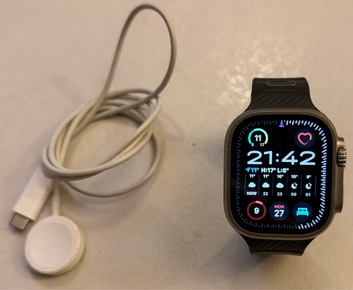Apple Watch Ultra (49mm Titanium) - Excellent Cond - Image 3