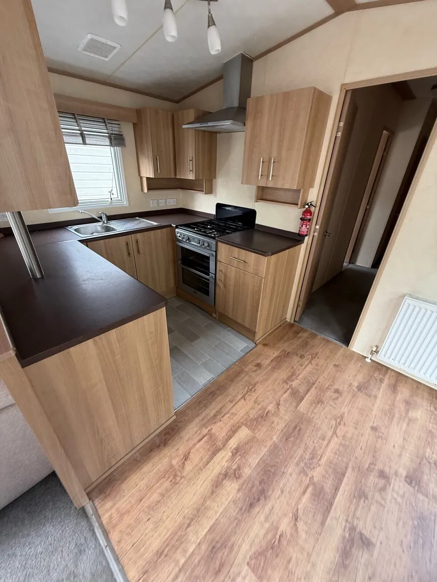 Abi Derwin 37-12 Full winter pack At TPS Caravan - Image 4