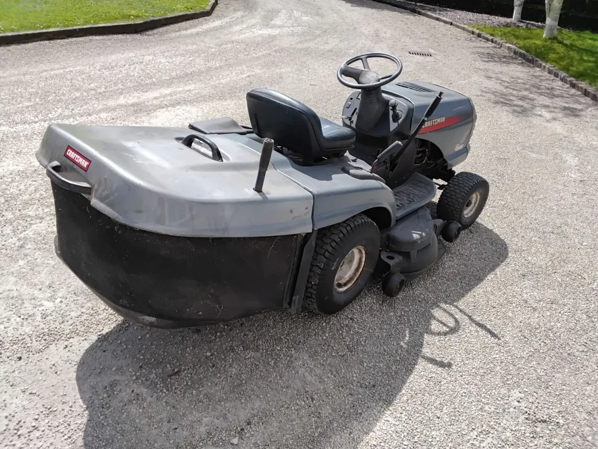 Ride on lawnmower - Image 3