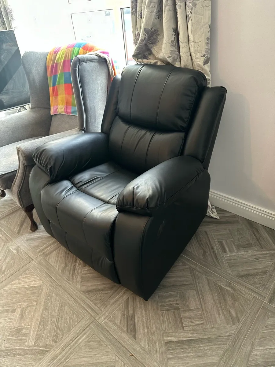 Black leather 3+1+1 recliner sofa suite couch set - Image 3