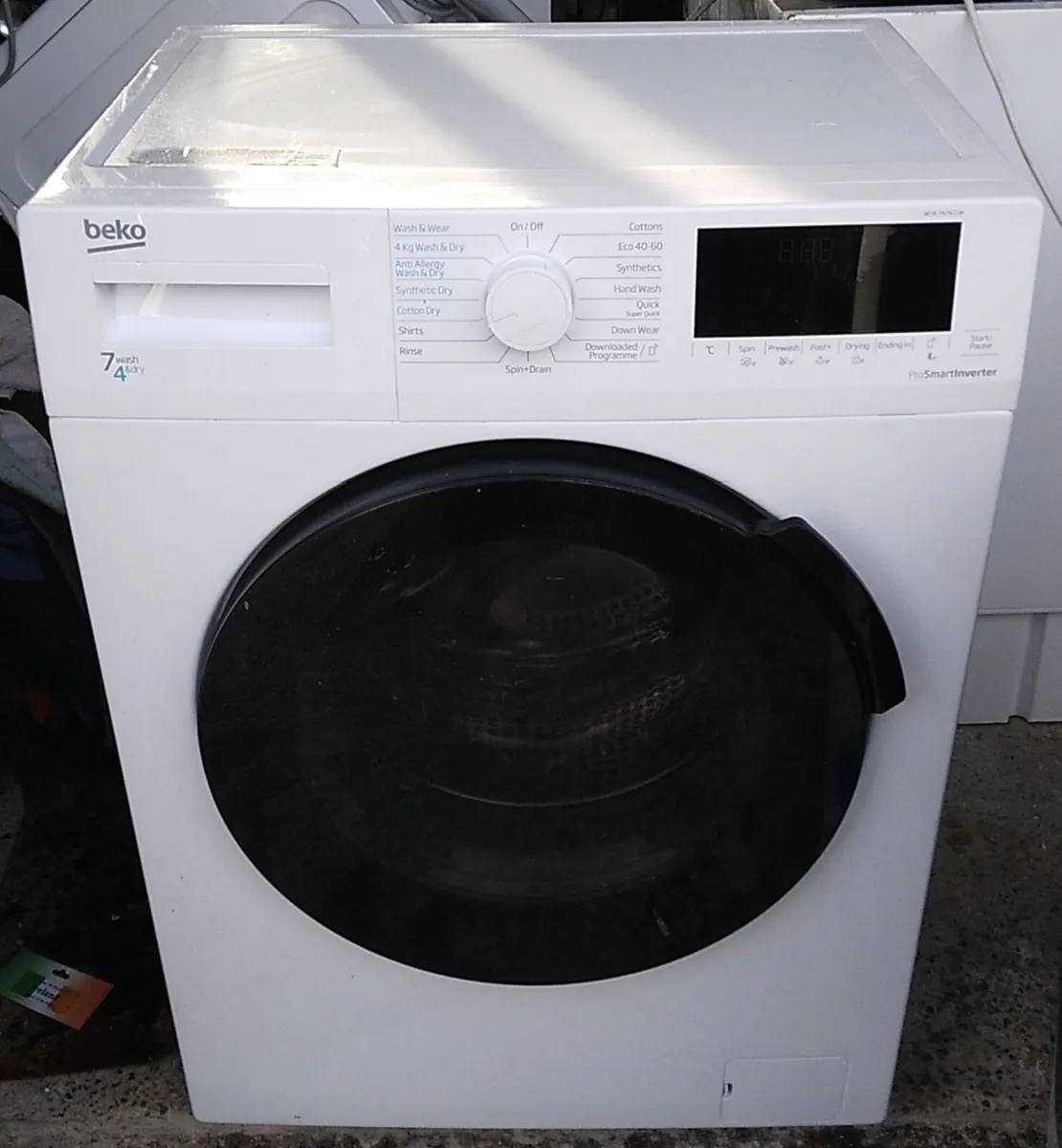 BEKO WASHER/DRYER. AS NEW.  €160