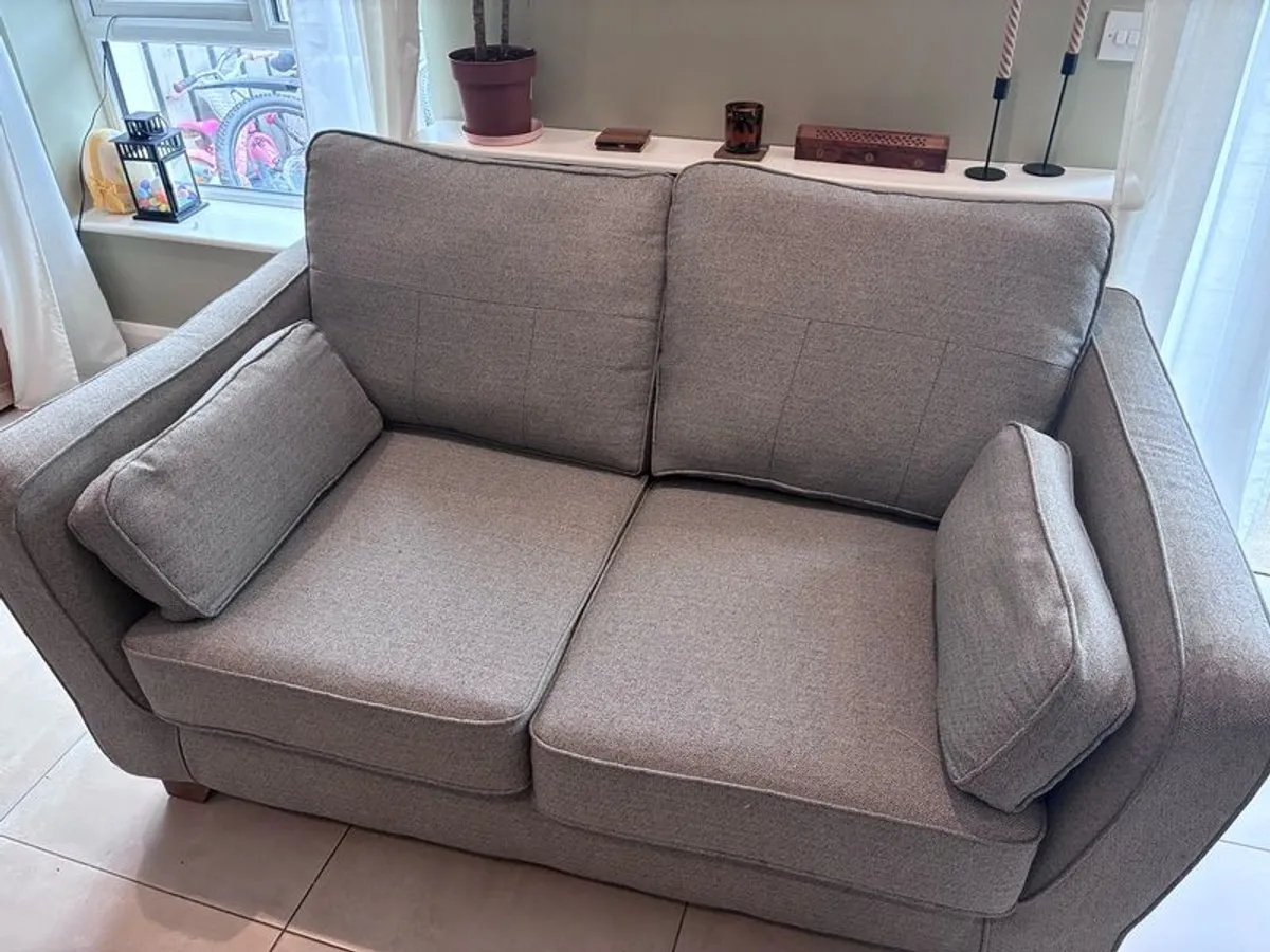 Two seater sofa - great condition - Image 1