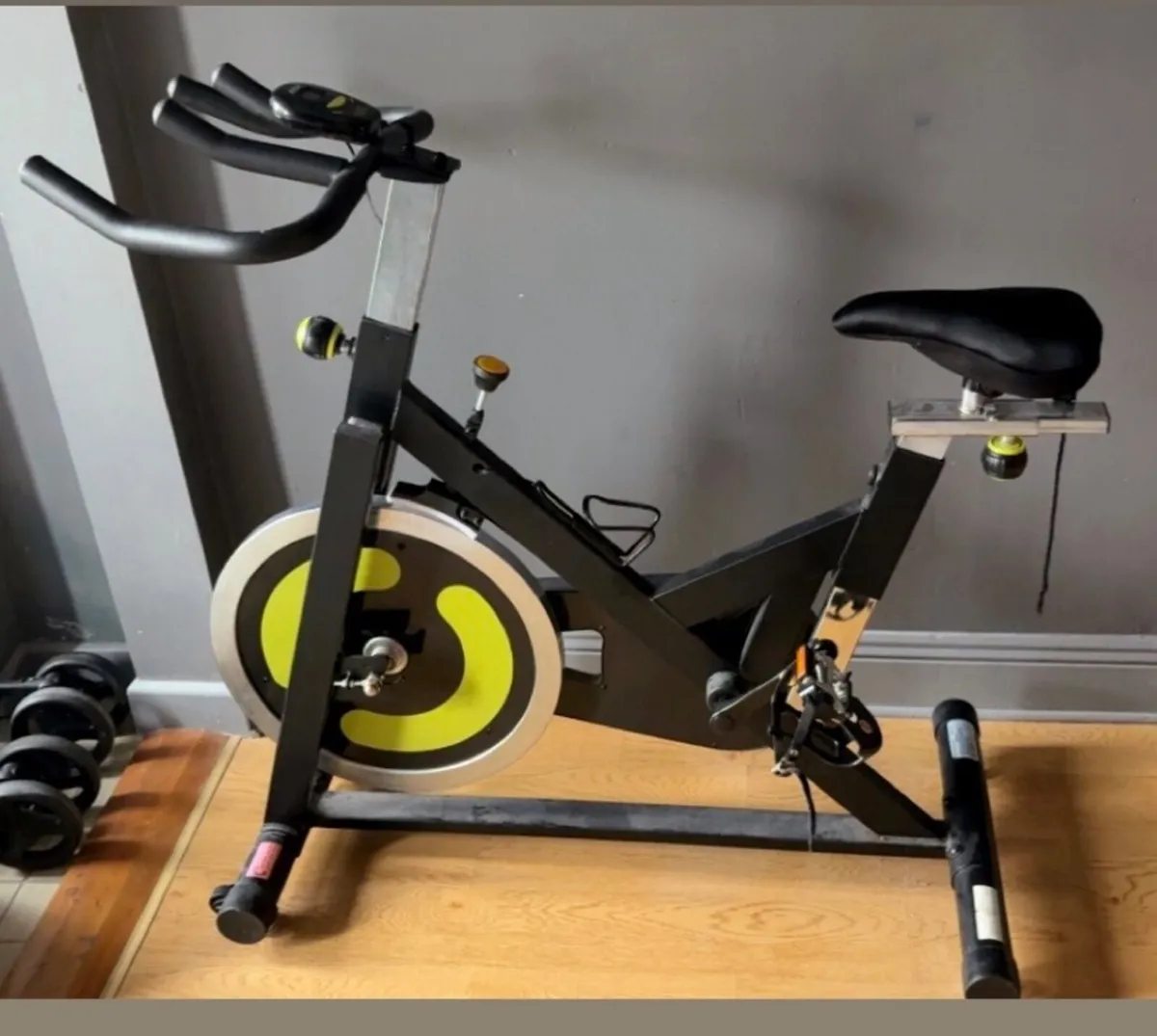 treadmill and bike - Image 1