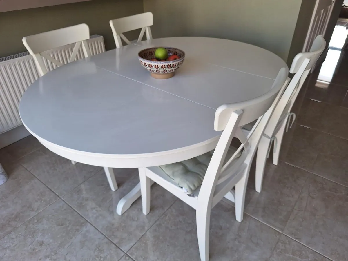 Kitchen table & 6 chairs - Image 2