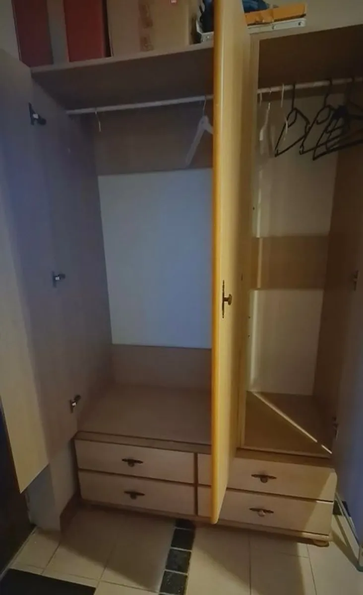 Wardrobe - Image 3