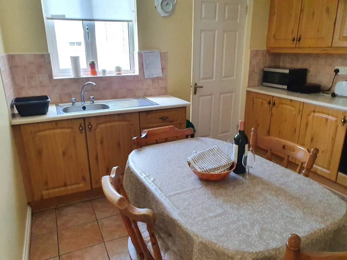 Holiday Home - Image 3