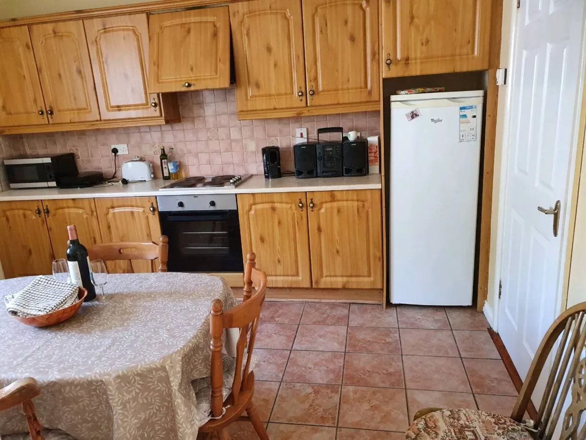 Holiday Home - Image 4