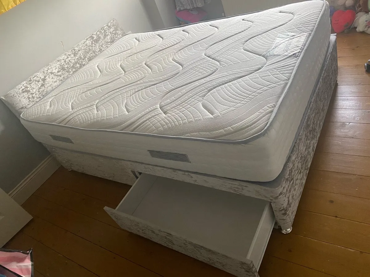 Double Bed - Image 1