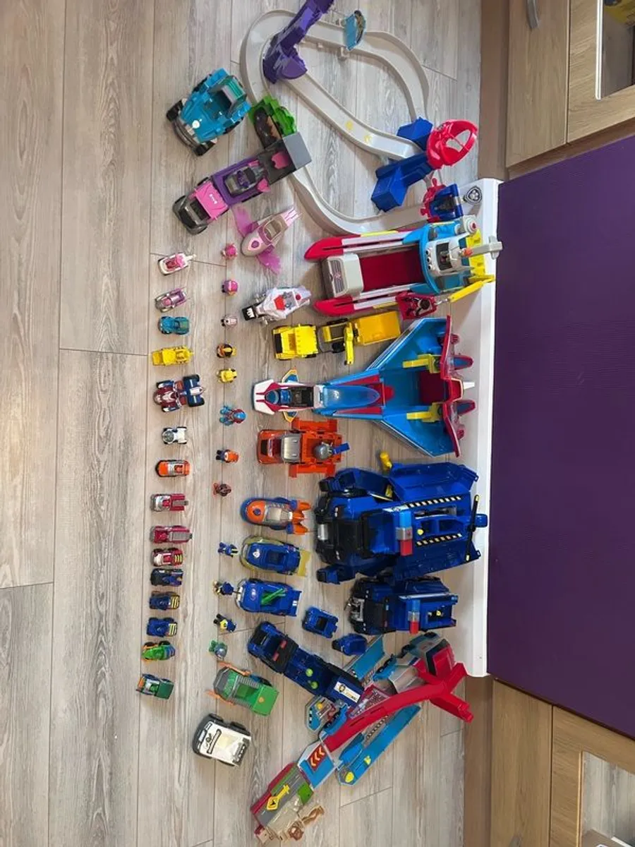 Paw Patrol toys 50+ pieces - Image 2