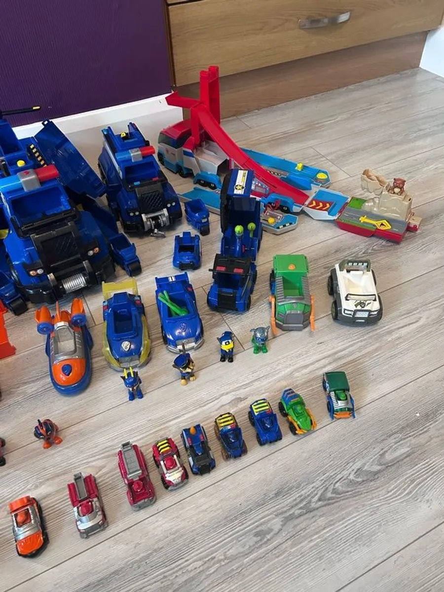 Paw Patrol toys 50+ pieces - Image 4