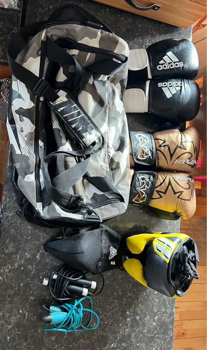 Boxing gear - Image 1