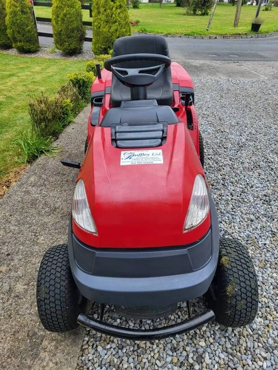 Castlegarden ride on mower - Image 1