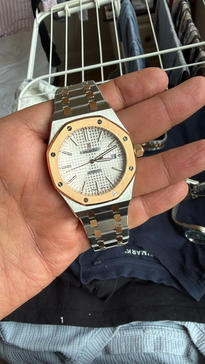Watch man - Image 1