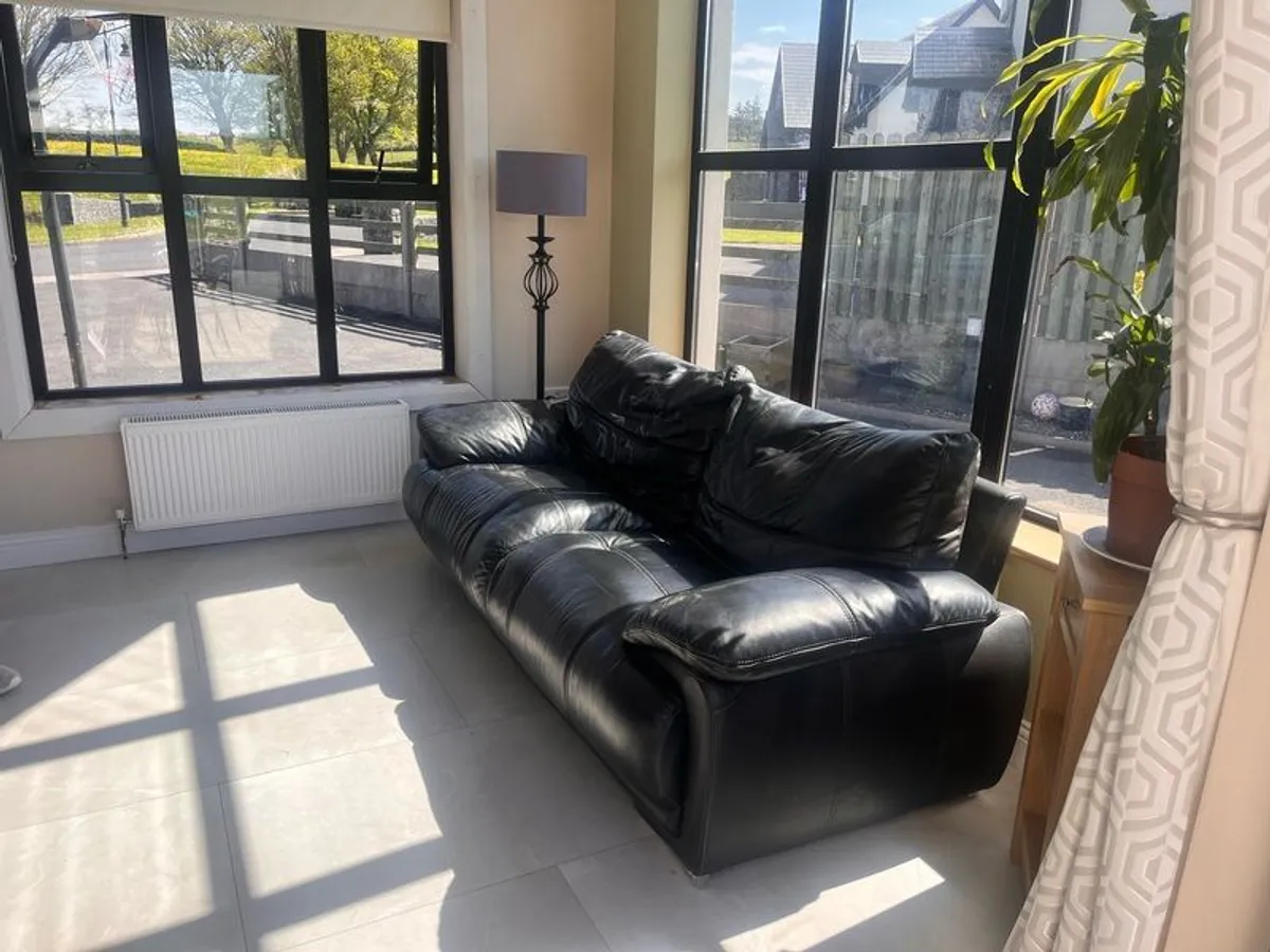 leather sofa - Image 4