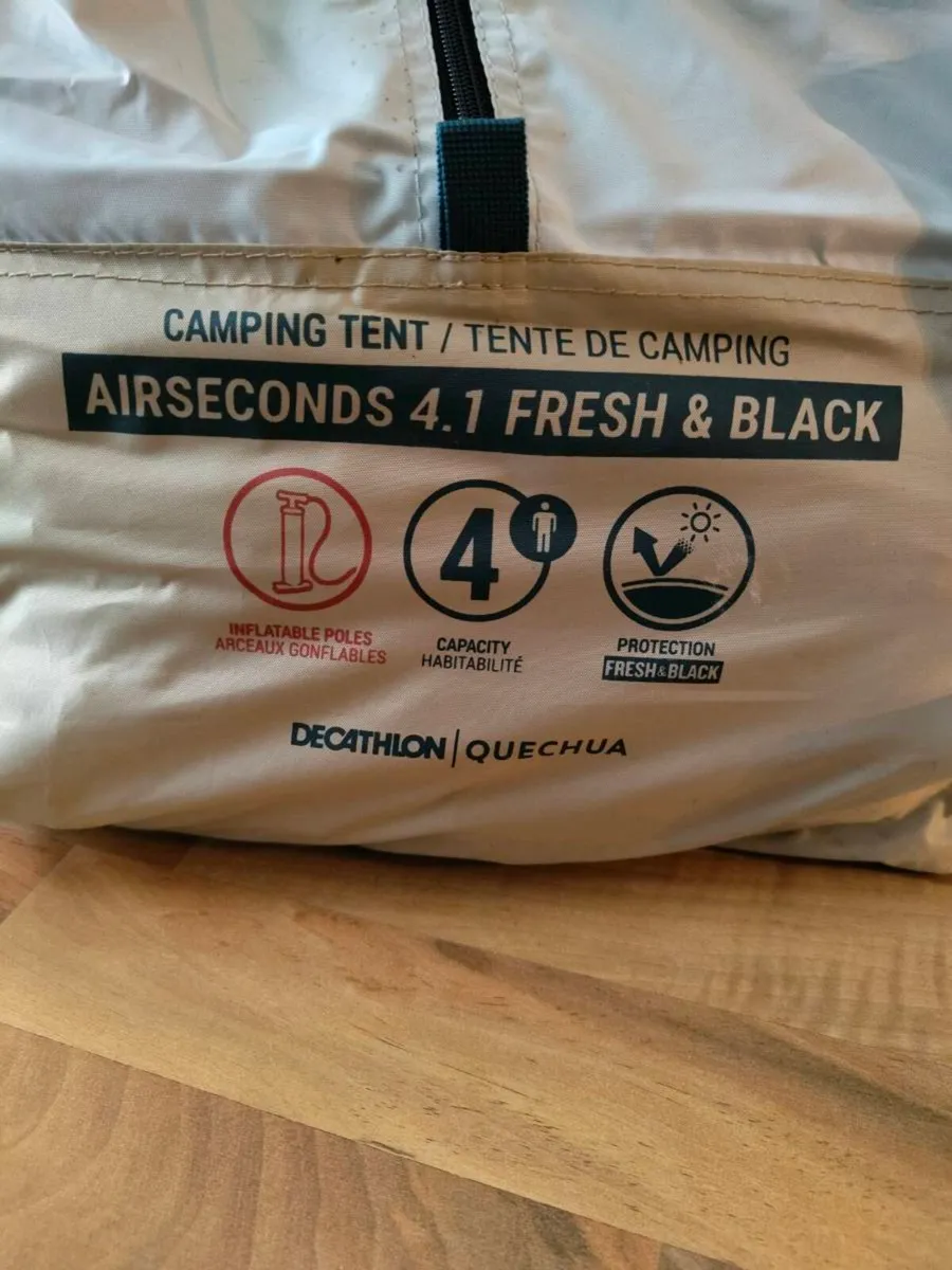 4 people inflatable tent with double mattress - Image 2