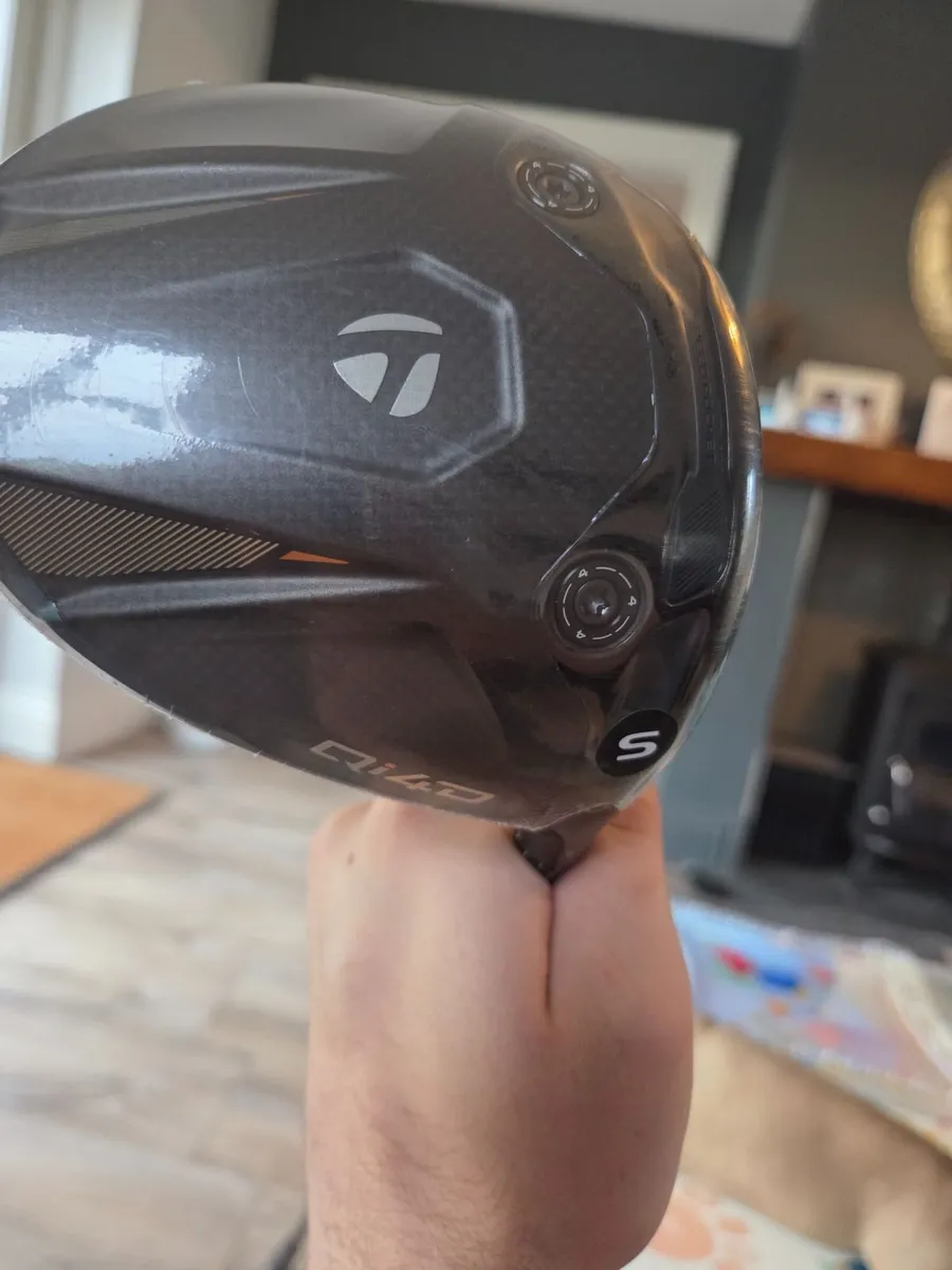 Taylormade QI4D Driver - Image 1