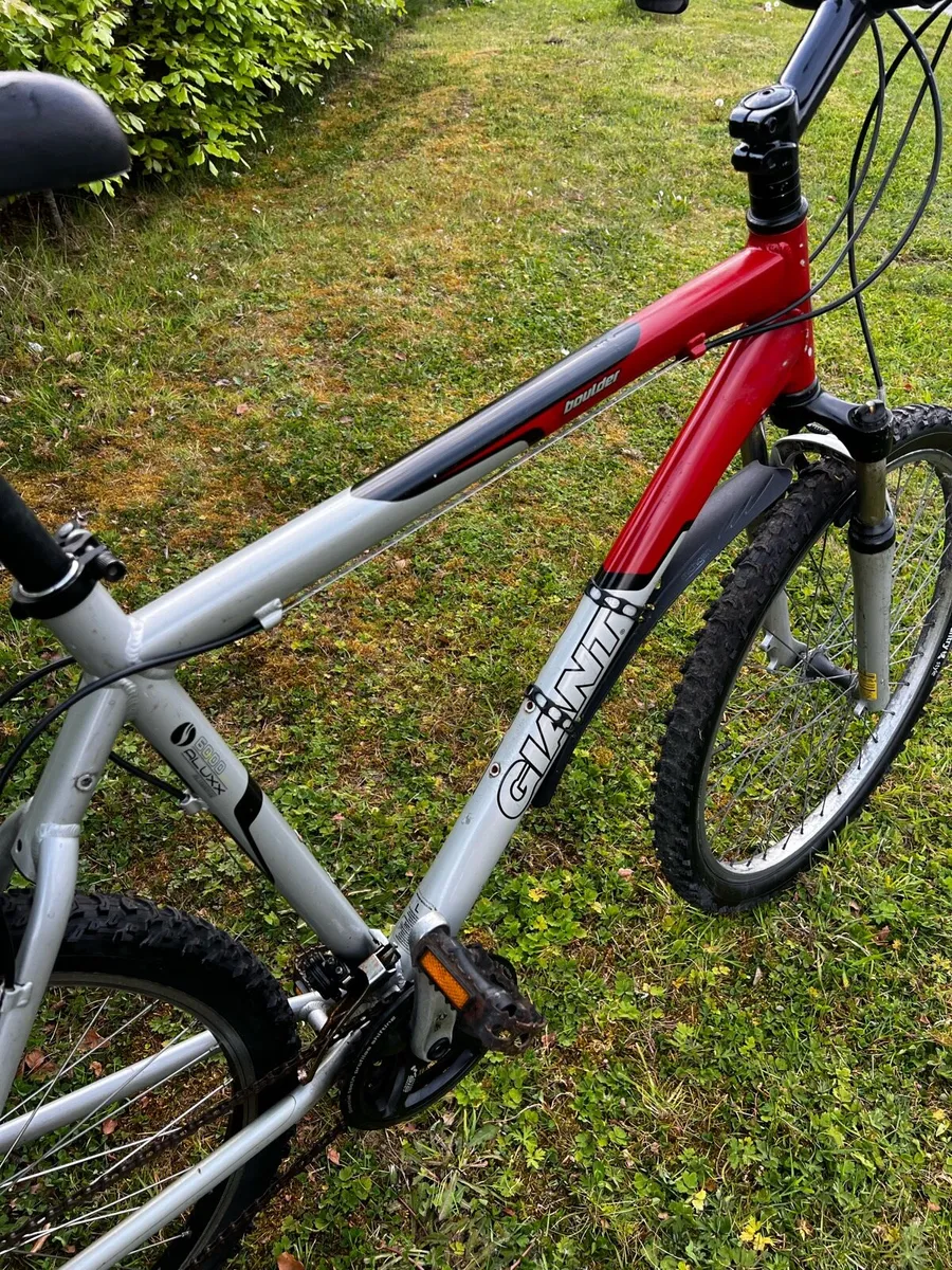 GIANT ALUXX 6000 ( Large Frame ) - Image 3