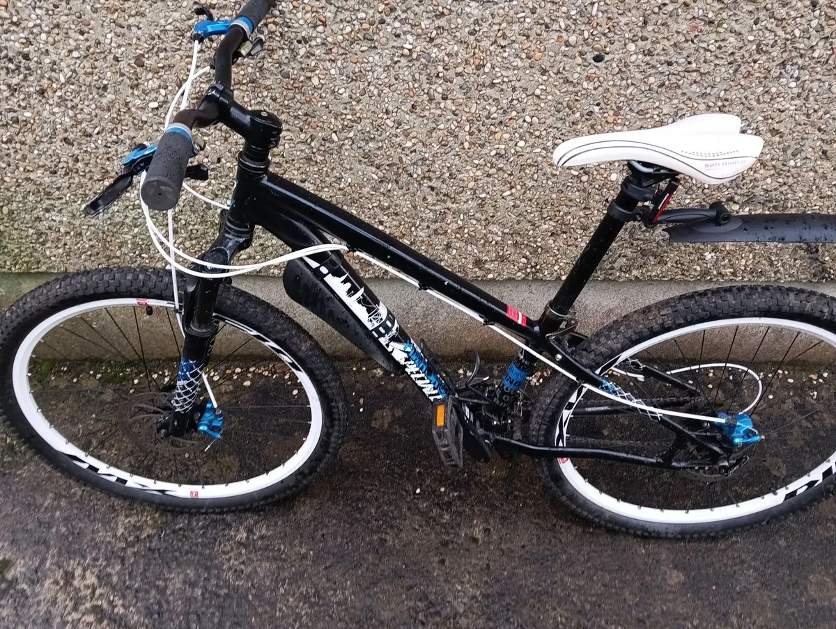 Specialized mountain bike - Image 3