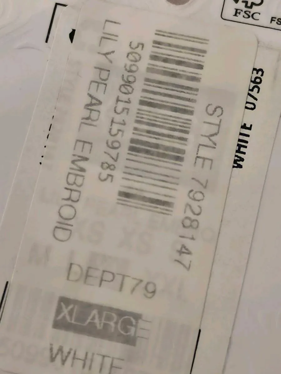 Button up blouse with pearl details - Image 4