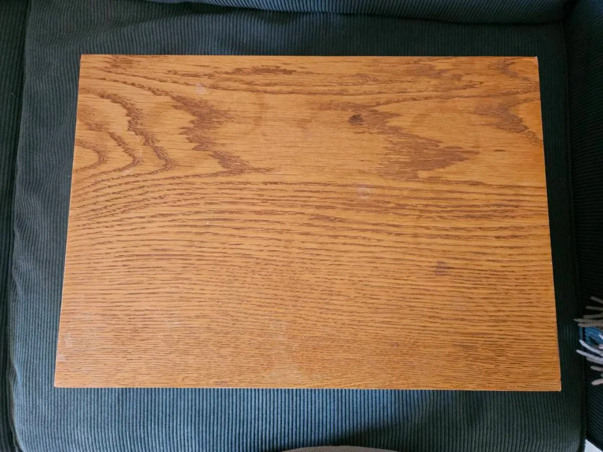 Floating bedside table - Image 3