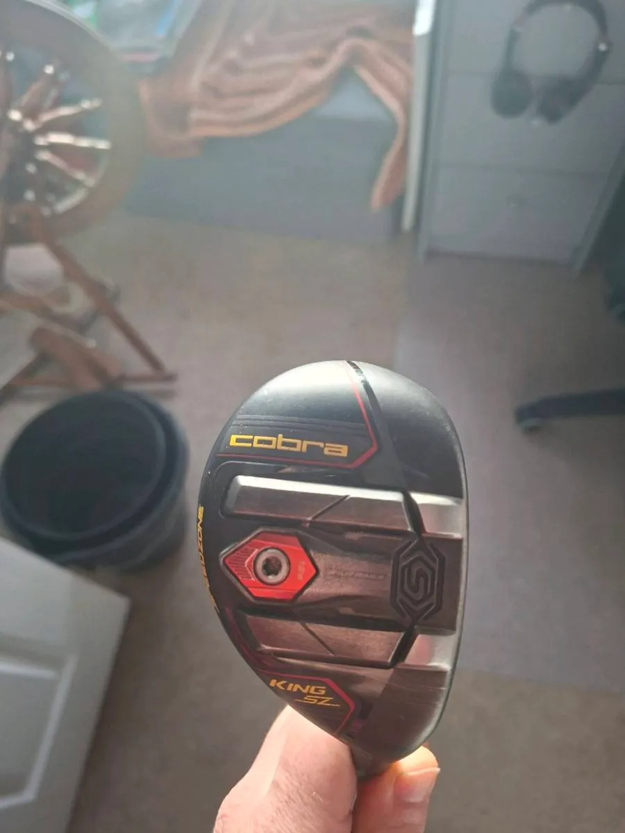 Cobra 4 hybrid Tour stiff shaft - Image 2