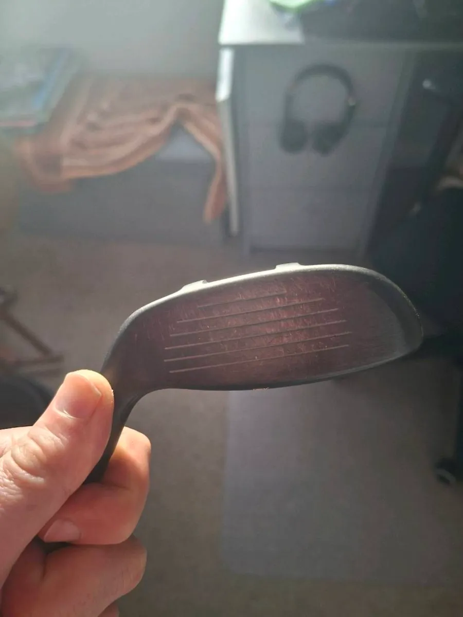 Cobra 4 hybrid Tour stiff shaft - Image 3