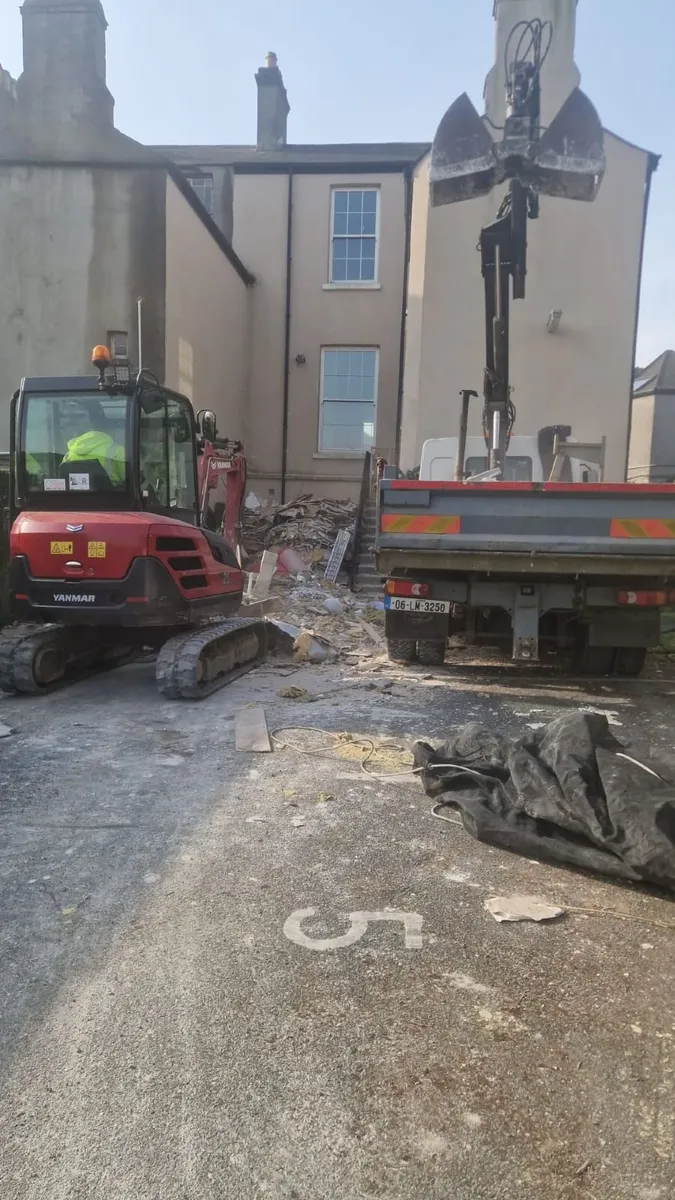 12 ton grab truck hire - Image 3