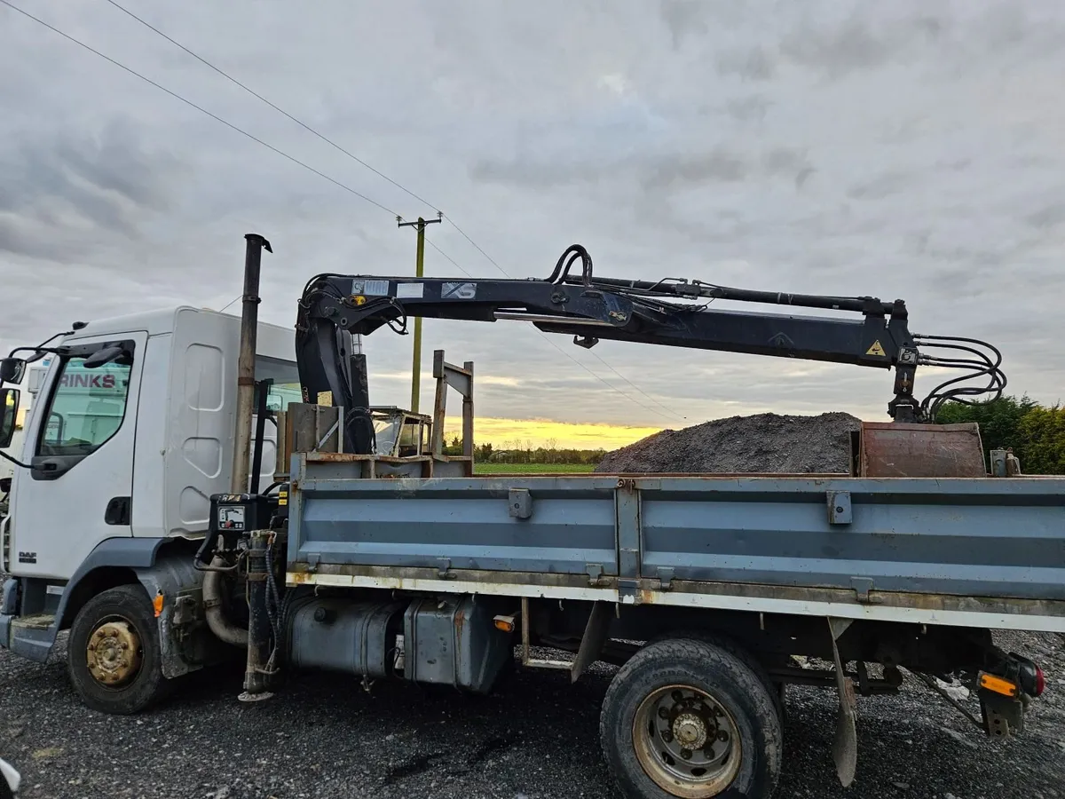 12 ton grab truck hire - Image 4