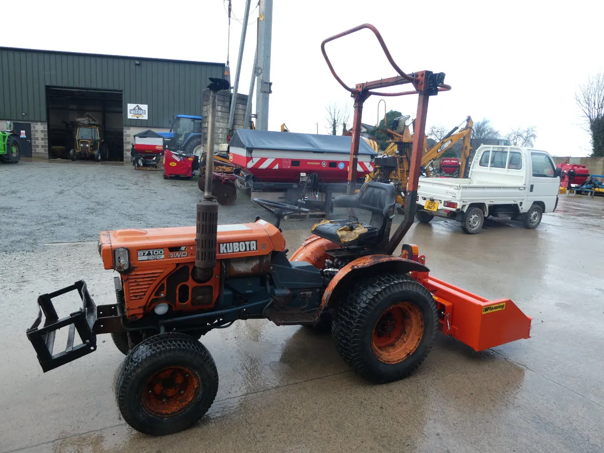 Kubota b7100 - Image 4