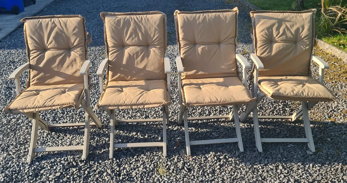 Garden table and chairs - Image 2