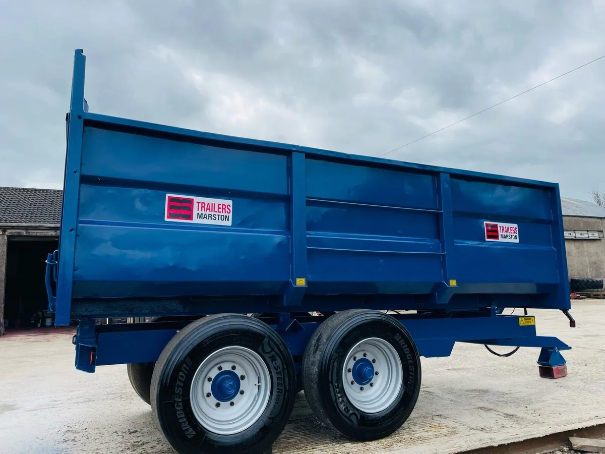 Grain trailer - Image 1